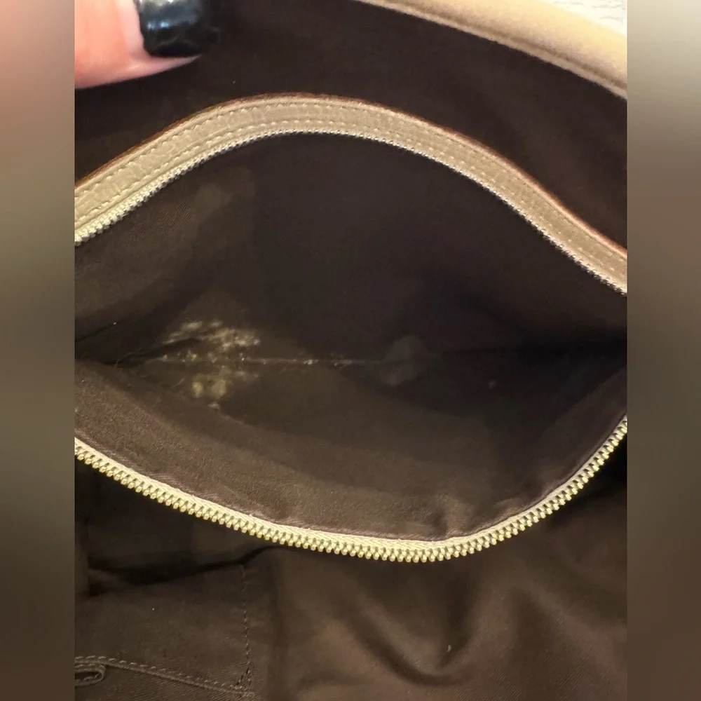 Gucci Signature Monogram Canvas Shoulder Tote- Fixer Bag (Heavy damage) - Picture 13 of 16